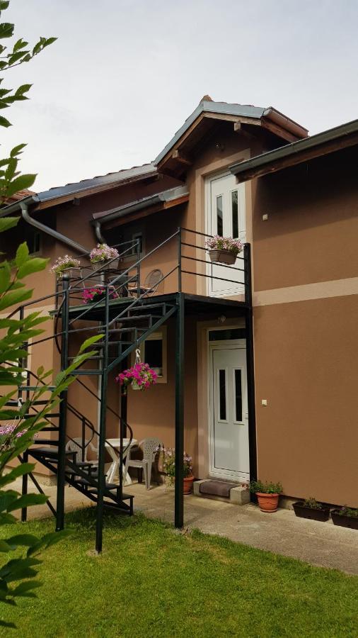 Apartmani V&F Vrnjačka Banja Eksteriør billede