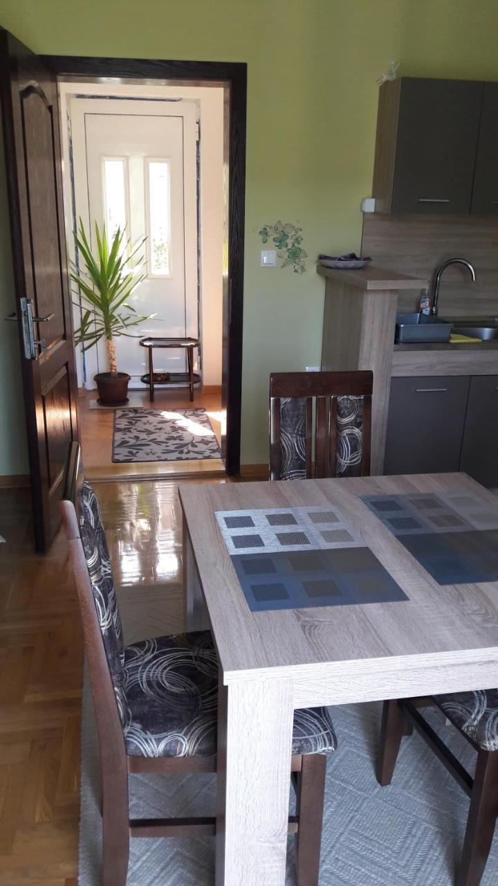 Apartmani V&F Vrnjačka Banja Eksteriør billede
